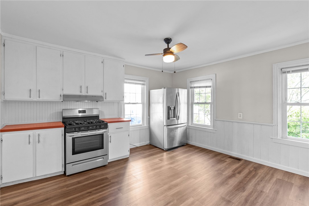 107 Spring Street Pawtucket, RI 02860 - Photo 18 of 41