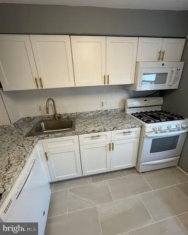 $2,600 | 47 West Highland Avenue, Unit 1, Philadelphia, PA 19118