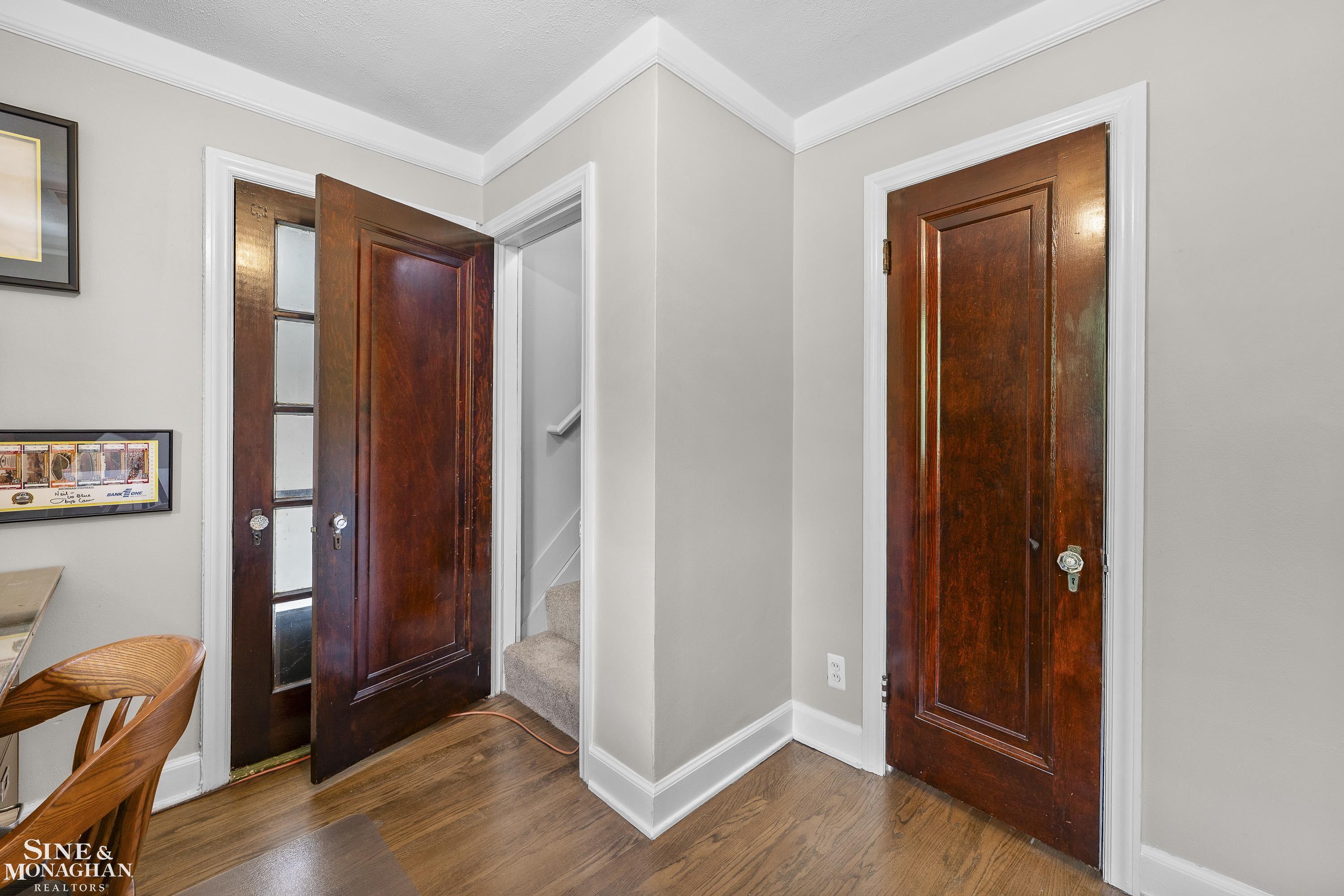 1231 Grayton Street Grosse Pointe, MI 48230 - Photo 27 of 53 50209299-cae29dbe-1a70-4a12-9f84-c09d785da058.JPG
