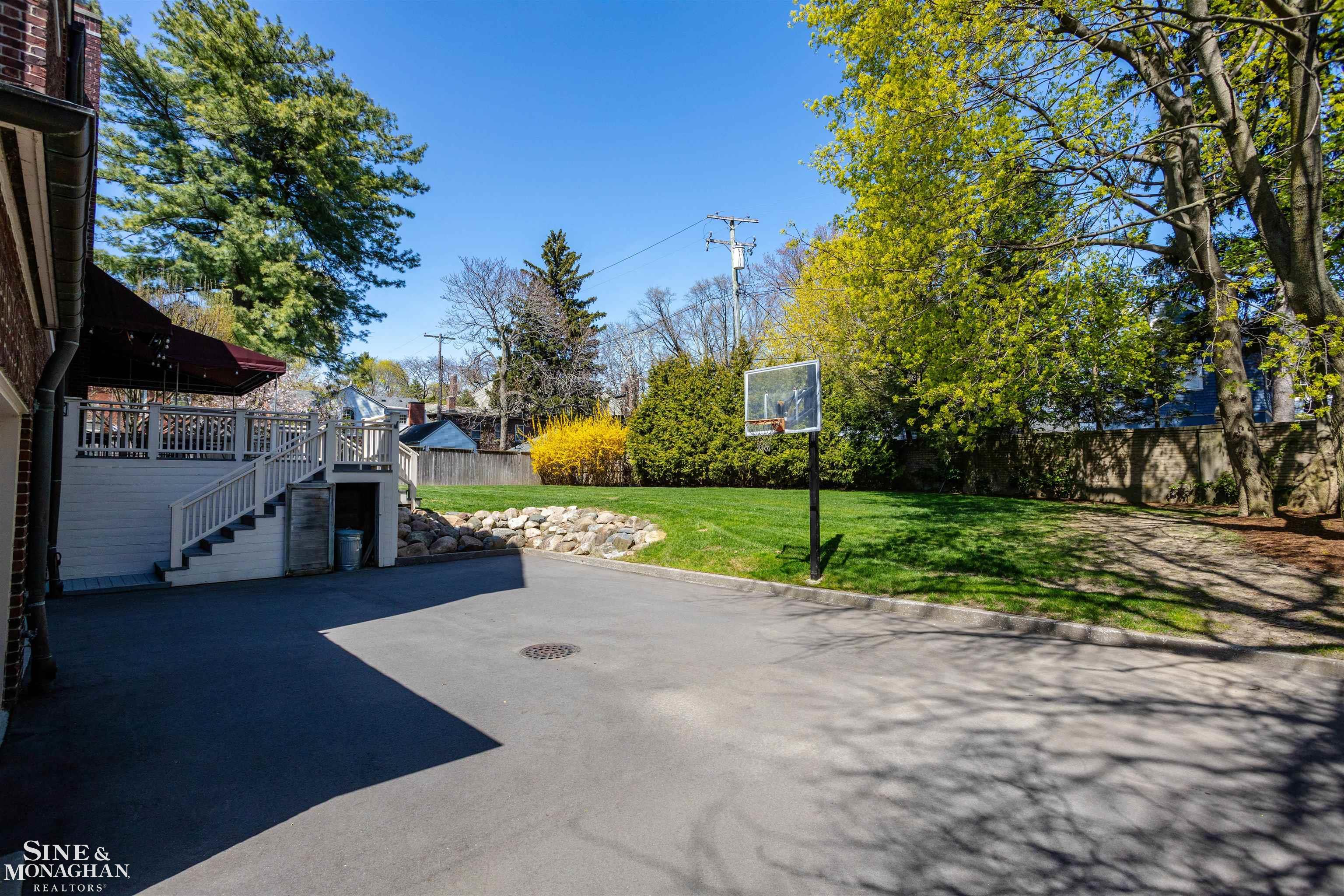 344 Washington Road Grosse Pointe, MI 48230 - Photo 66 of 74 50172790-5c344a02-e843-4030-a3df-caf2e61fbe6f.JPG