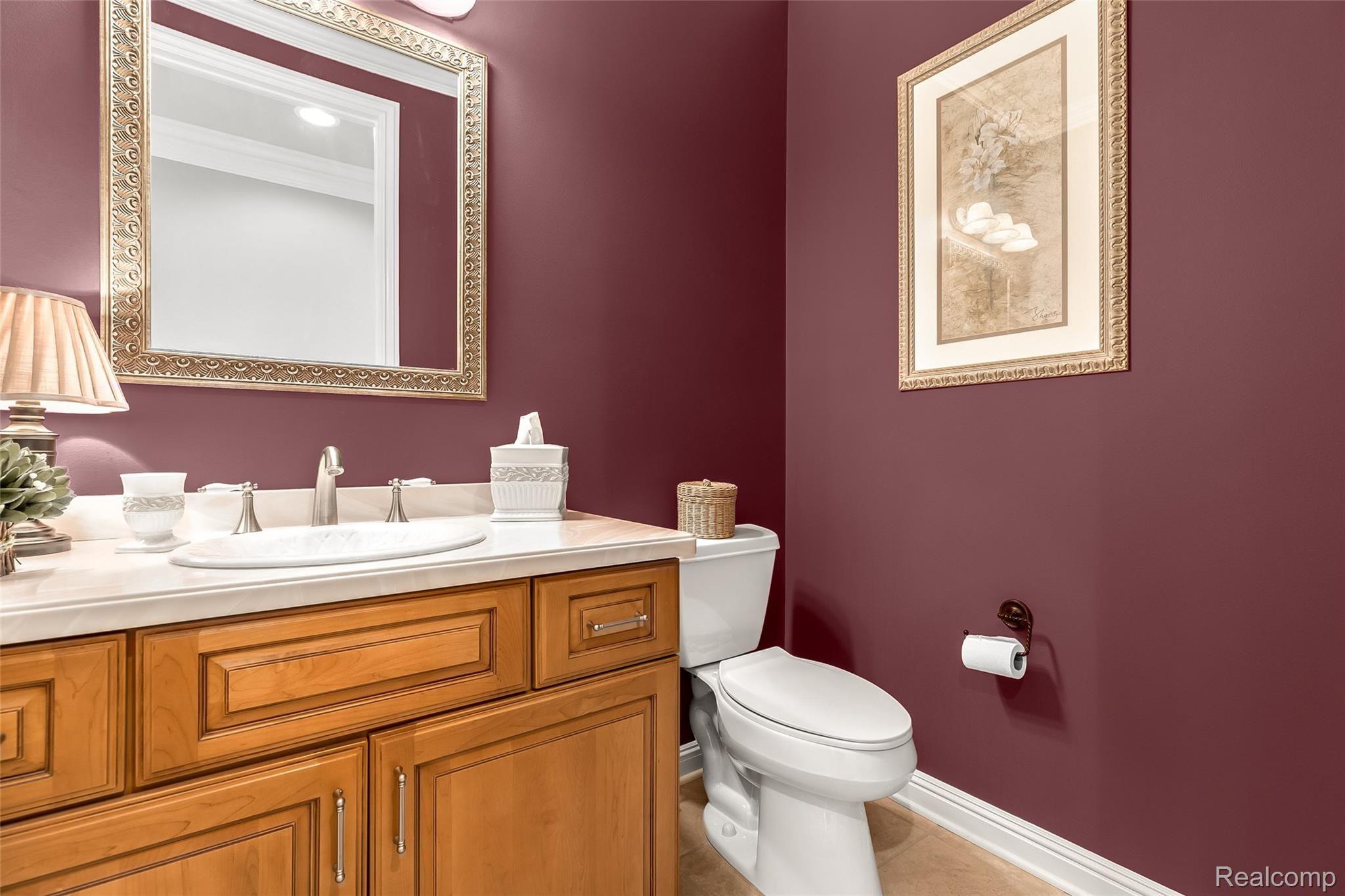 664 Inverness Highland, MI 48357 - Photo 22 of 77 32.HalfBath