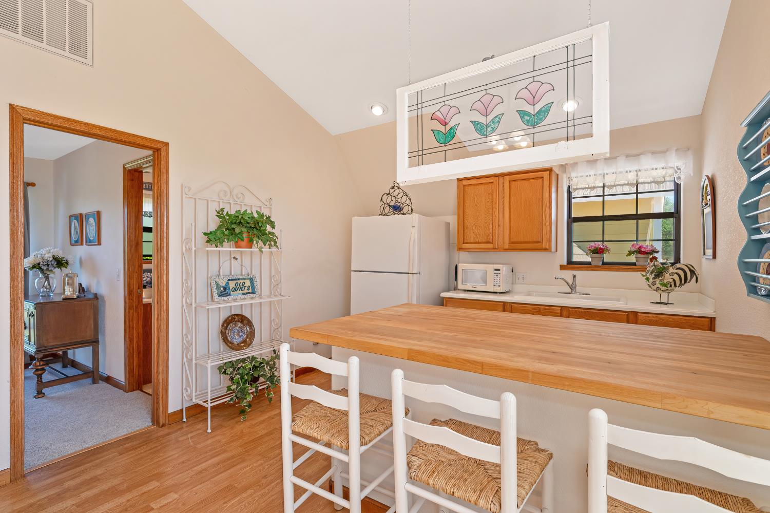 14470 Riva Ridge Circle Auburn, CA 95602 - Photo 35 of 71 a bedroom with a bed and a table in it