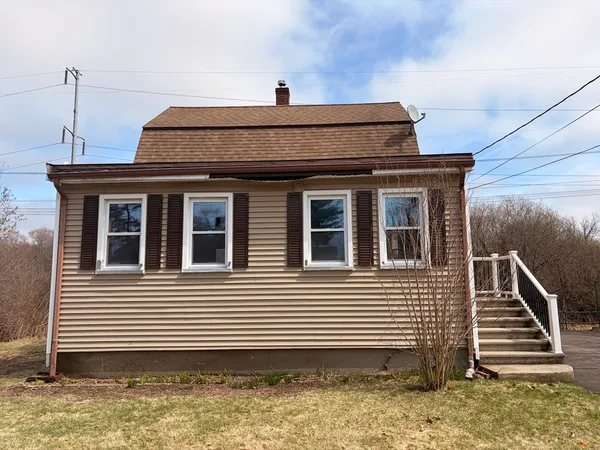 $441,500 | 33 Hayes Avenue, Whitman, MA 02382