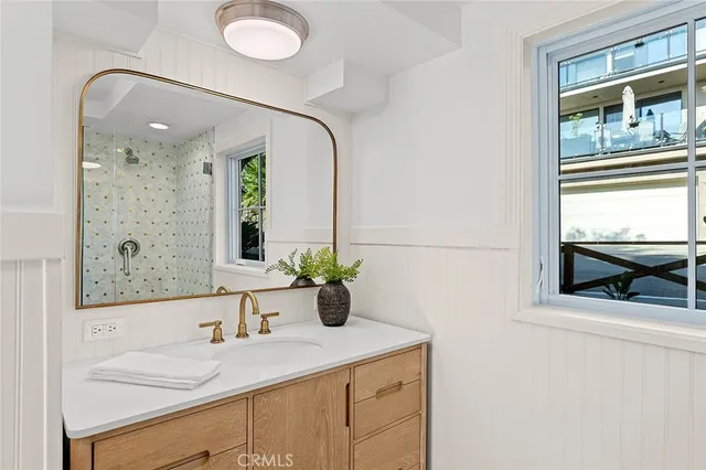 $3,495,000 | 31927 Hayes Place, Laguna Beach, CA 92651