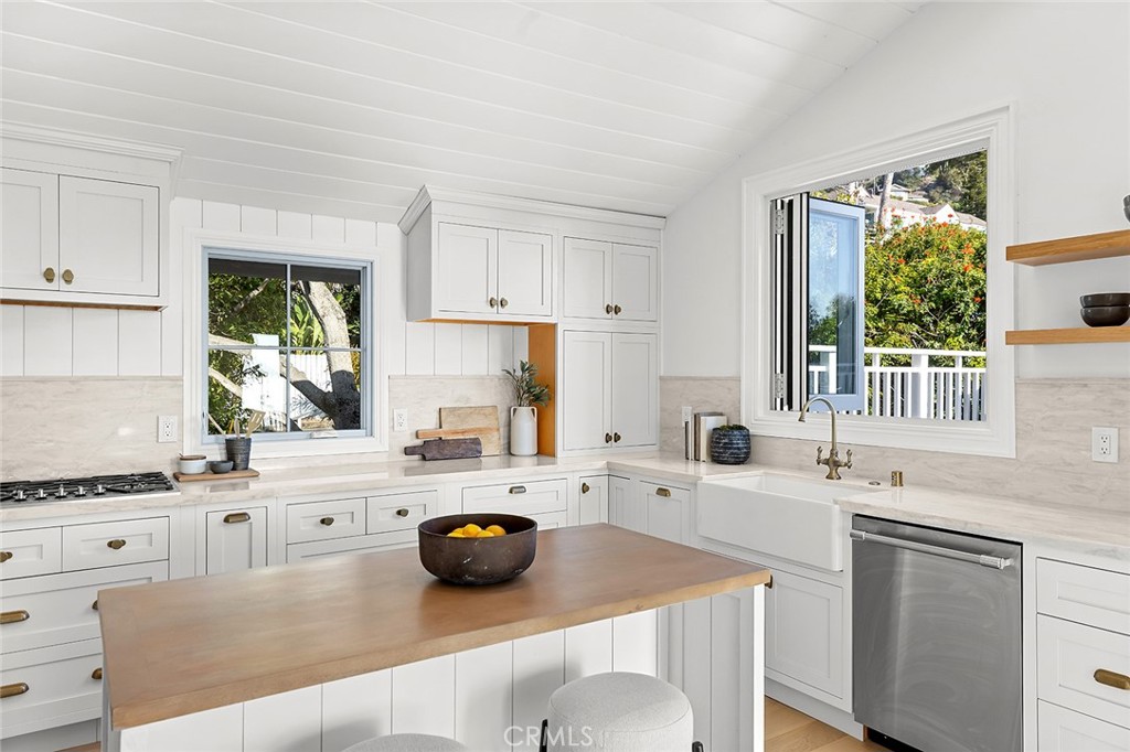 31927 Hayes Place Laguna Beach, CA 92651 - Photo 19 of 39