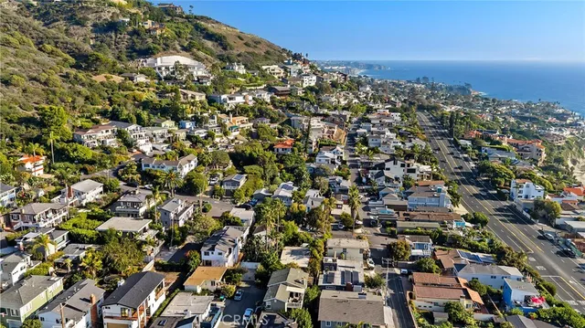 $3,495,000 | 31927 Hayes Place, Laguna Beach, CA 92651