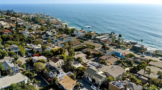 $3,495,000 | 31927 Hayes Place, Laguna Beach, CA 92651