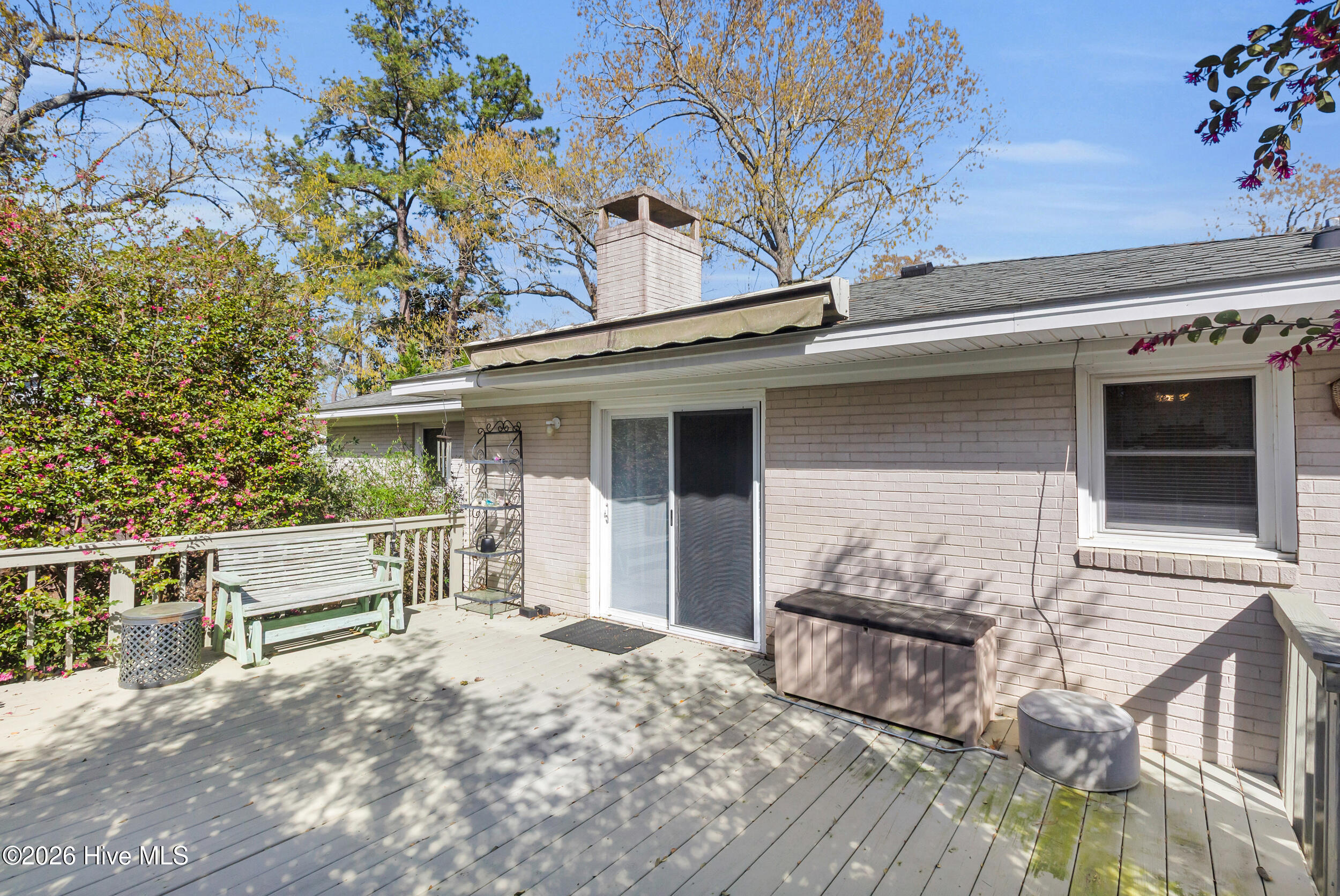 609 Edgehill Road Trent Woods, NC 28562 - Photo 30 of 49 Back - Deck