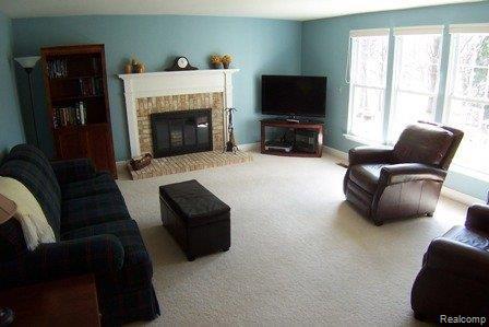 1977 Cedaredge Road Rochester, MI 48306 - Photo 6 of 20 6 FAMILY ROOM