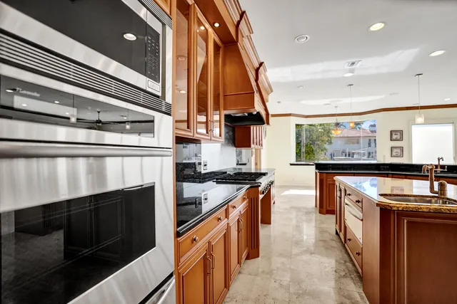 $5,900,000 | 2330 Northeast 31st Court, Lighthouse Point, FL 33064