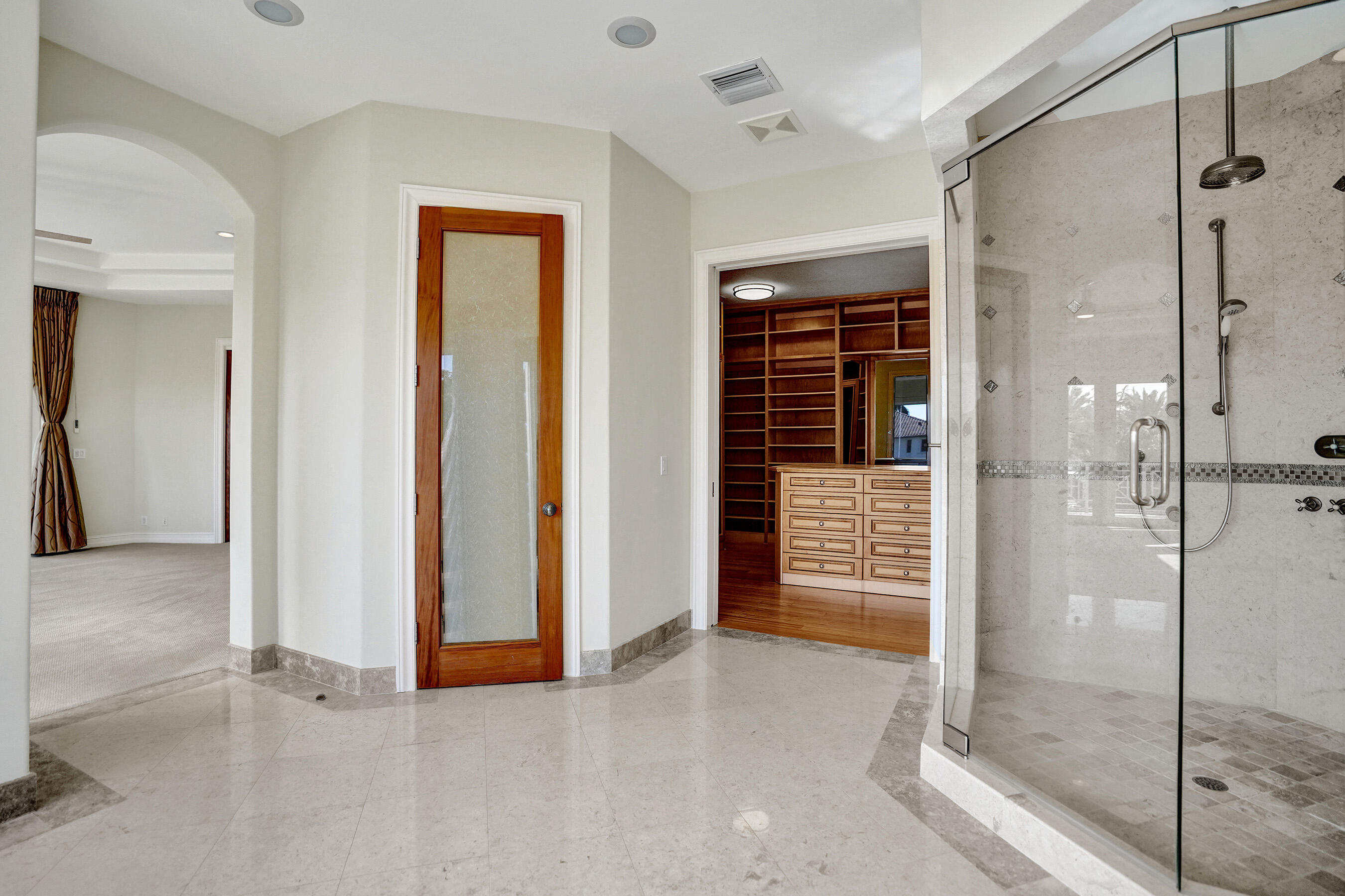 2330 Northeast 31st Court Lighthouse Point, FL 33064 - Photo 38 of 51 Bathroom