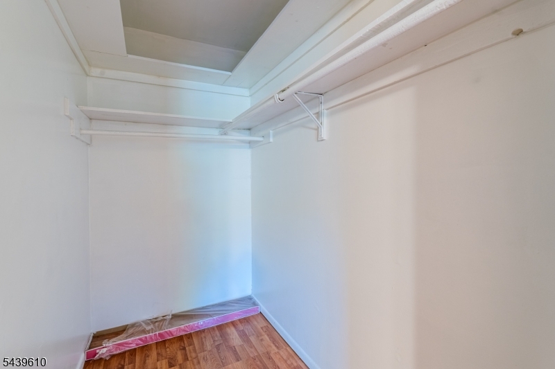 93 Fox Road Edison, NJ 08817 - Photo 18 of 27