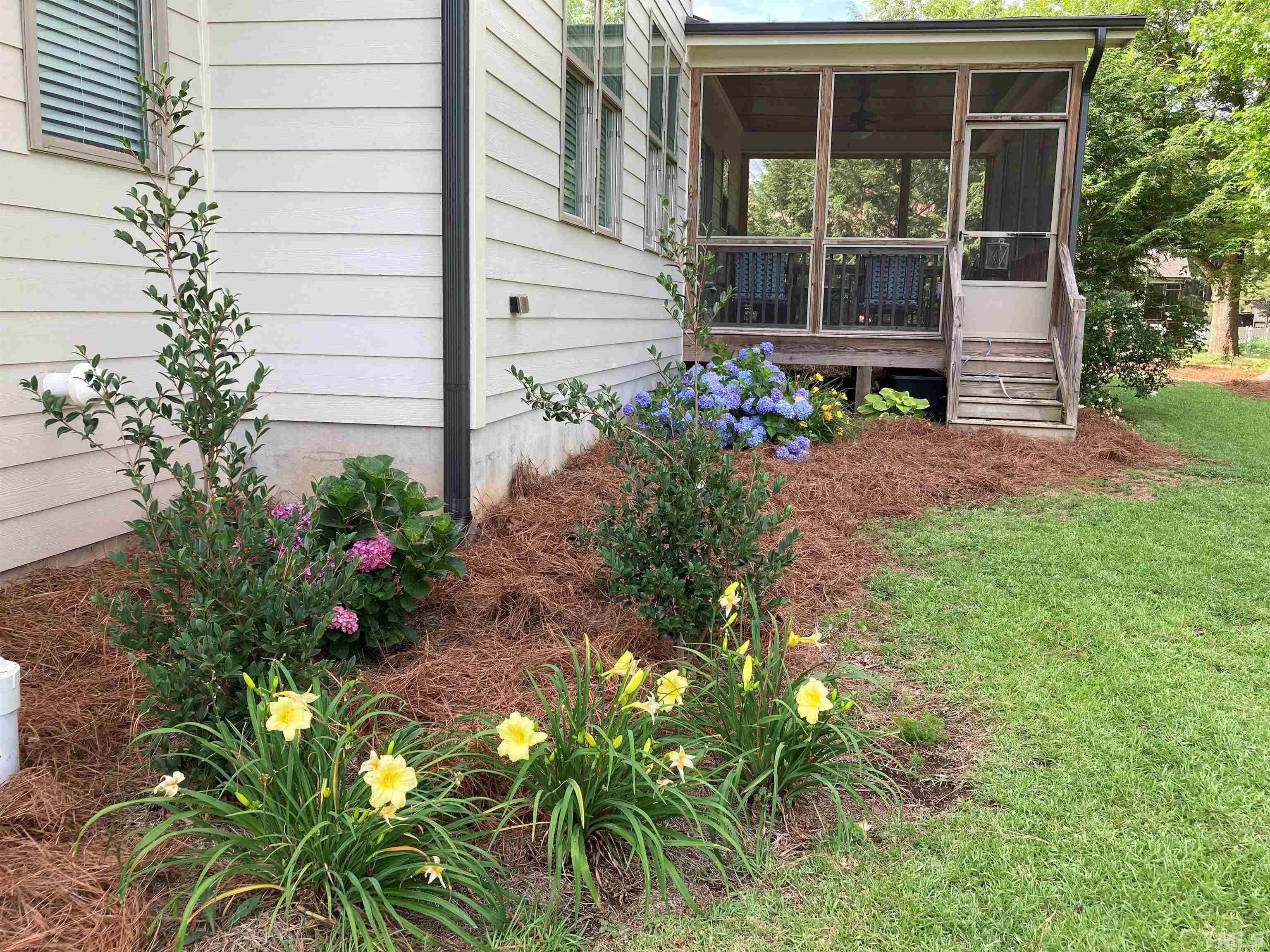 7201 Holly Springs Road Raleigh, NC 27606 - Photo 4 of 29 Gallery Image 4