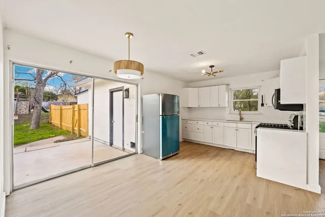 $195,000 | 7602 Strolling Lane, Live Oak, TX 78233