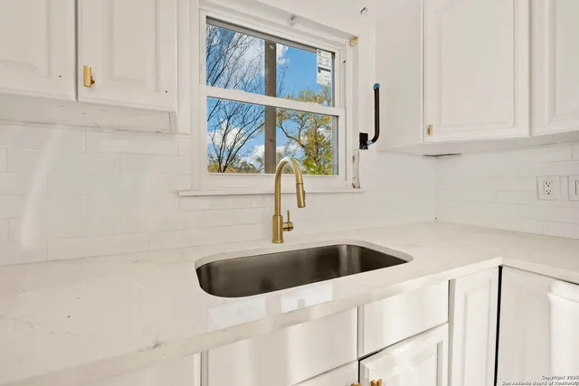 $195,000 | 7602 Strolling Lane, Live Oak, TX 78233