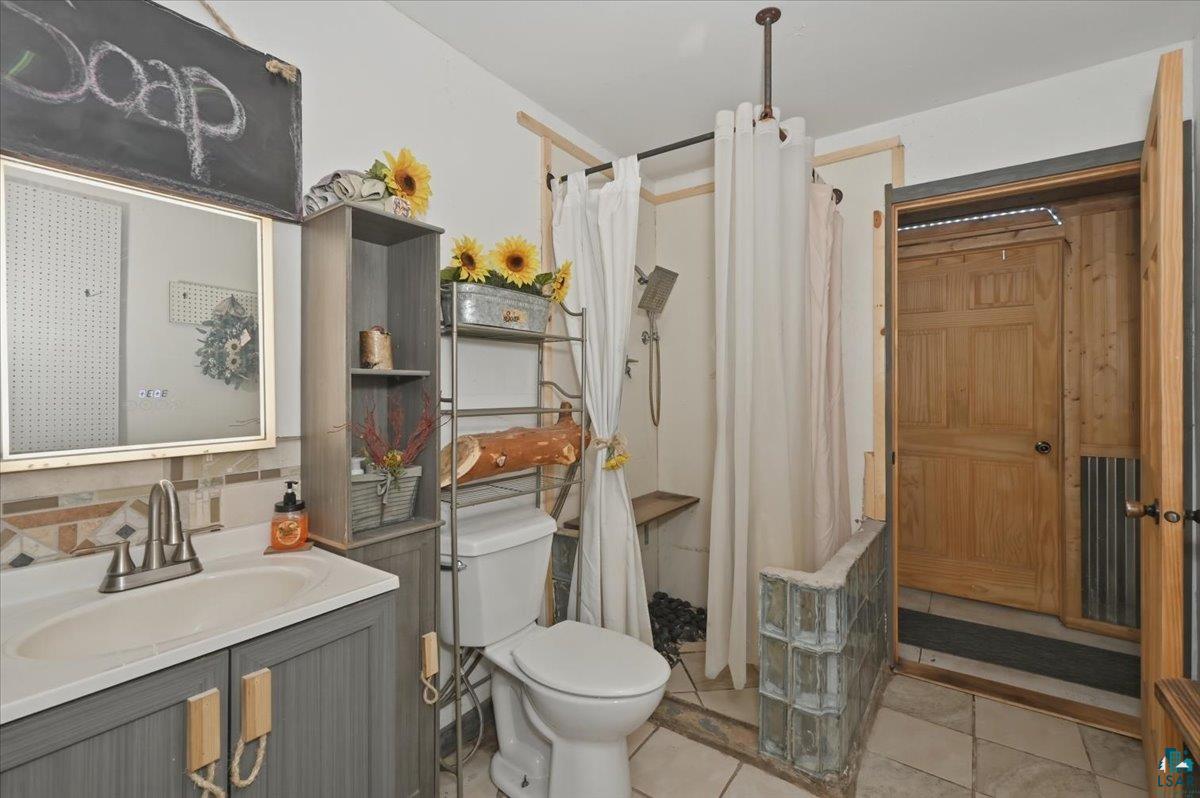2751 East Milchesky Road Foxboro, WI 54836 - Photo 10 of 43