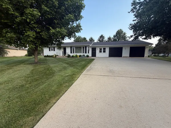 $209,900 | 28121 Woodside Drive, Rock Falls, IL 61071