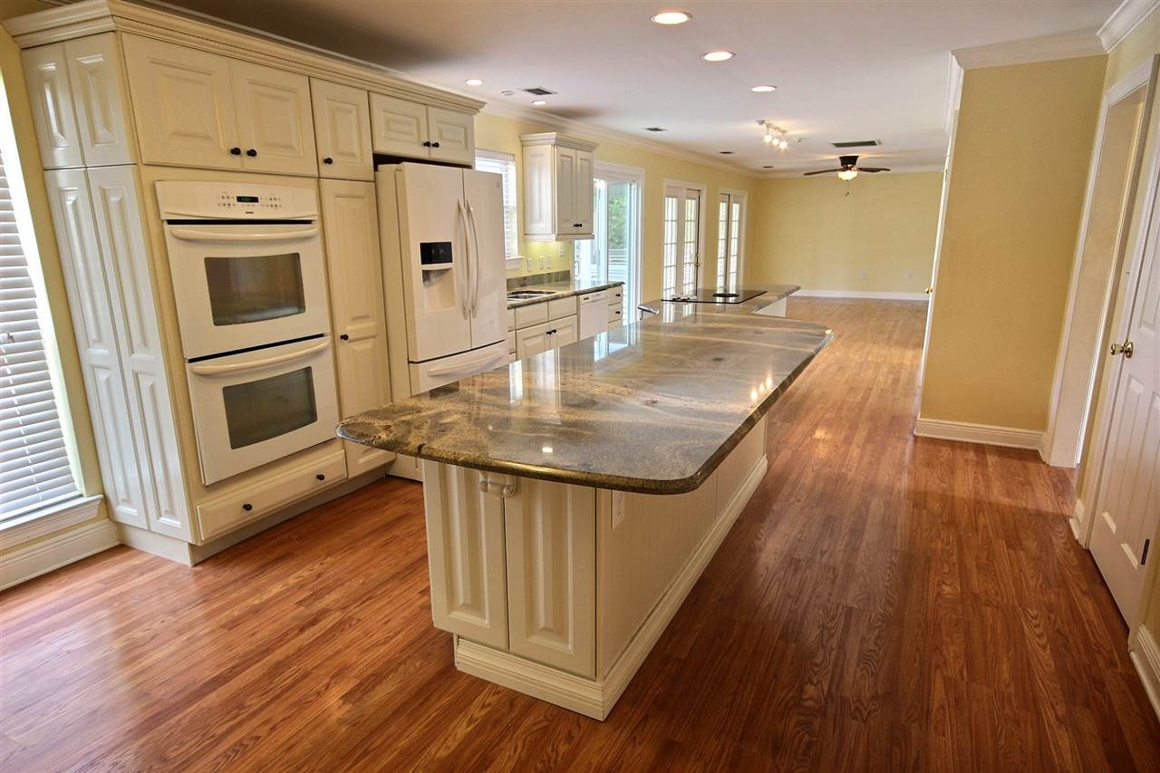 26554 Martinique Drive Orange Beach, AL 36561 - Photo 4 of 25