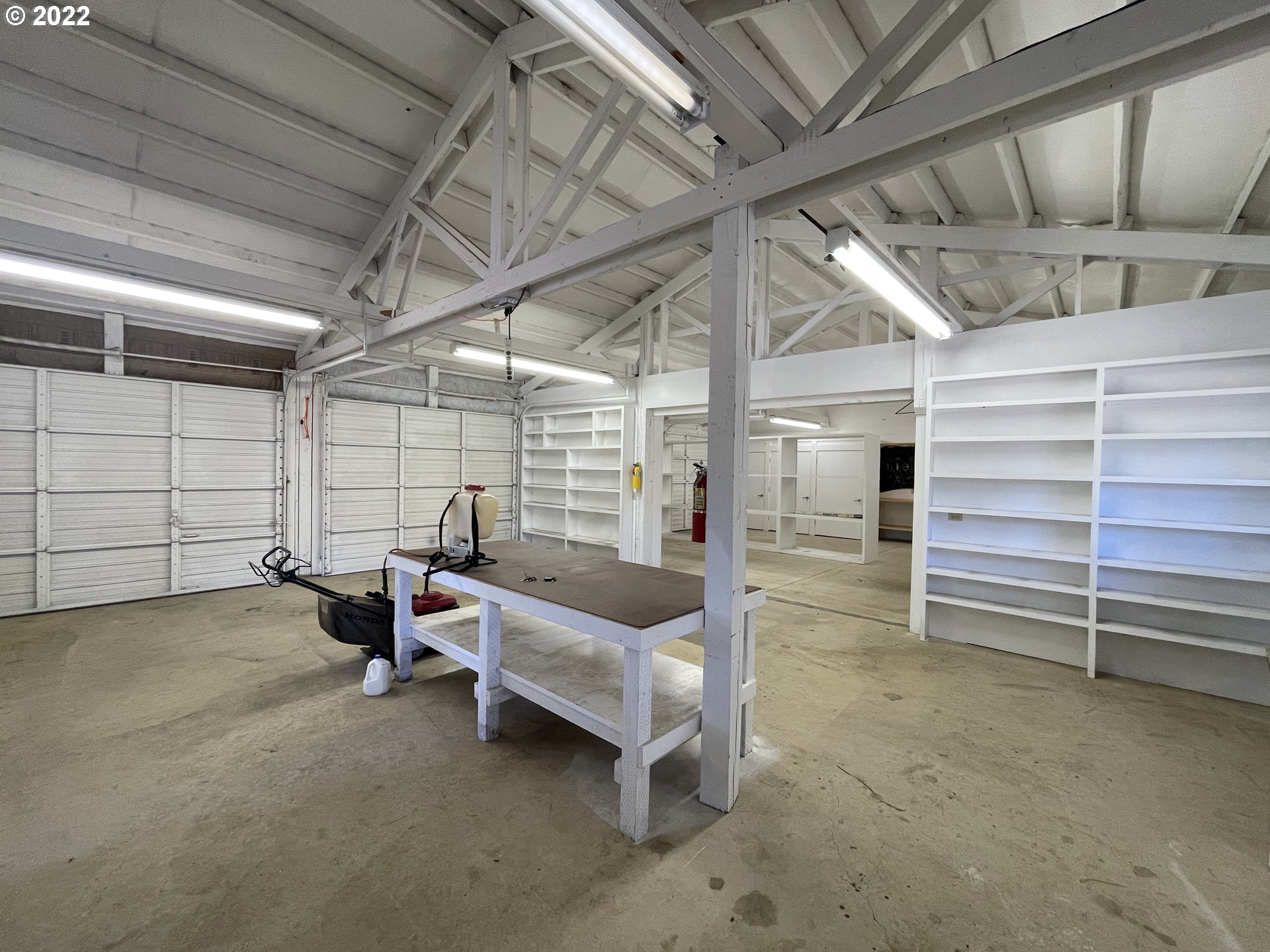 90292 Shore Lane Eugene, OR 97402 - Photo 12 of 29