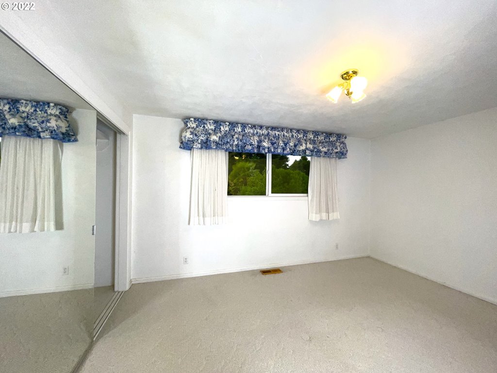 90292 Shore Lane Eugene, OR 97402 - Photo 20 of 29