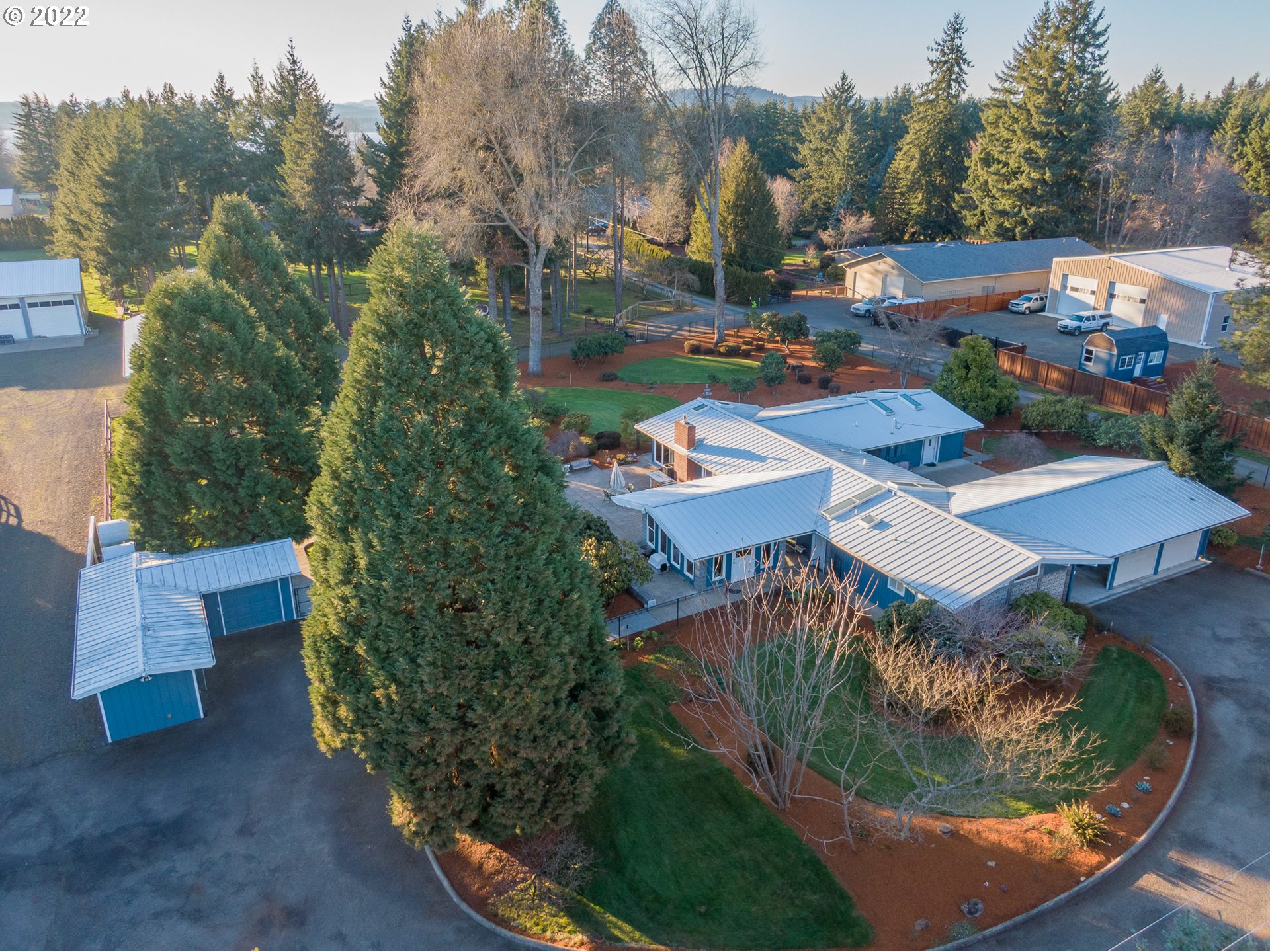 90292 Shore Lane Eugene, OR 97402 - Photo 10 of 29