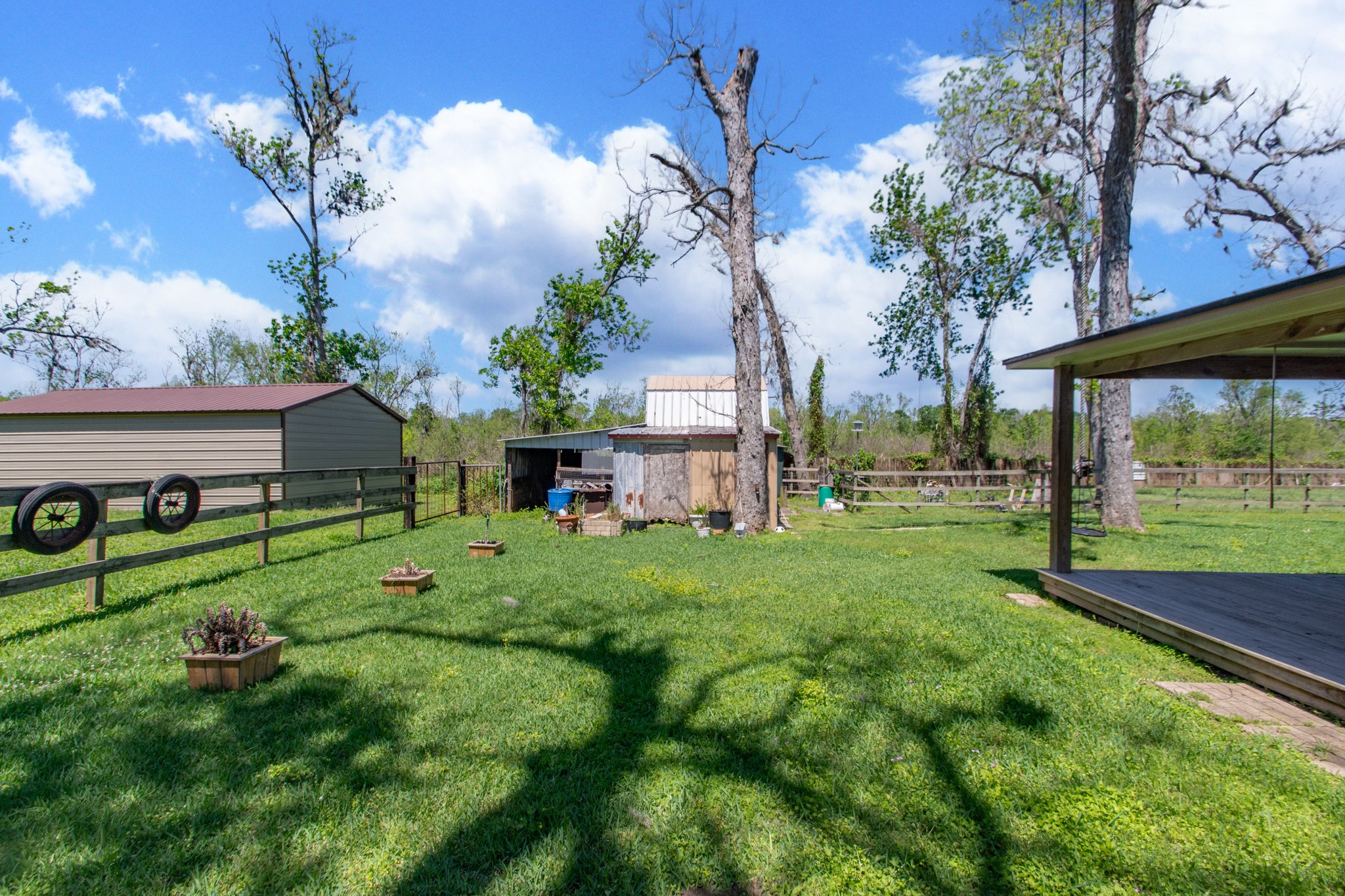 400 Pecan Estates Road, Unit C616R Angleton, TX 77515 - Photo 14 of 49 a view of backyard with green space