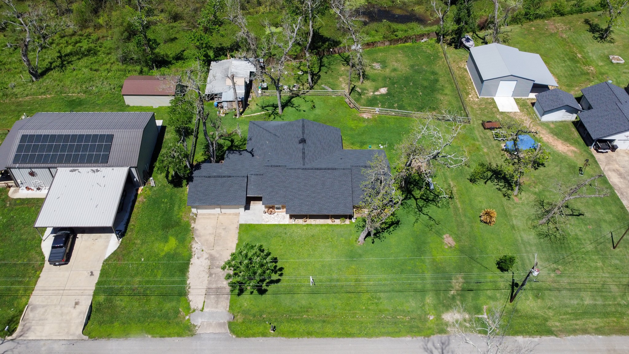 400 Pecan Estates Road, Unit C616R Angleton, TX 77515 - Photo 20 of 49 an aerial view of a house