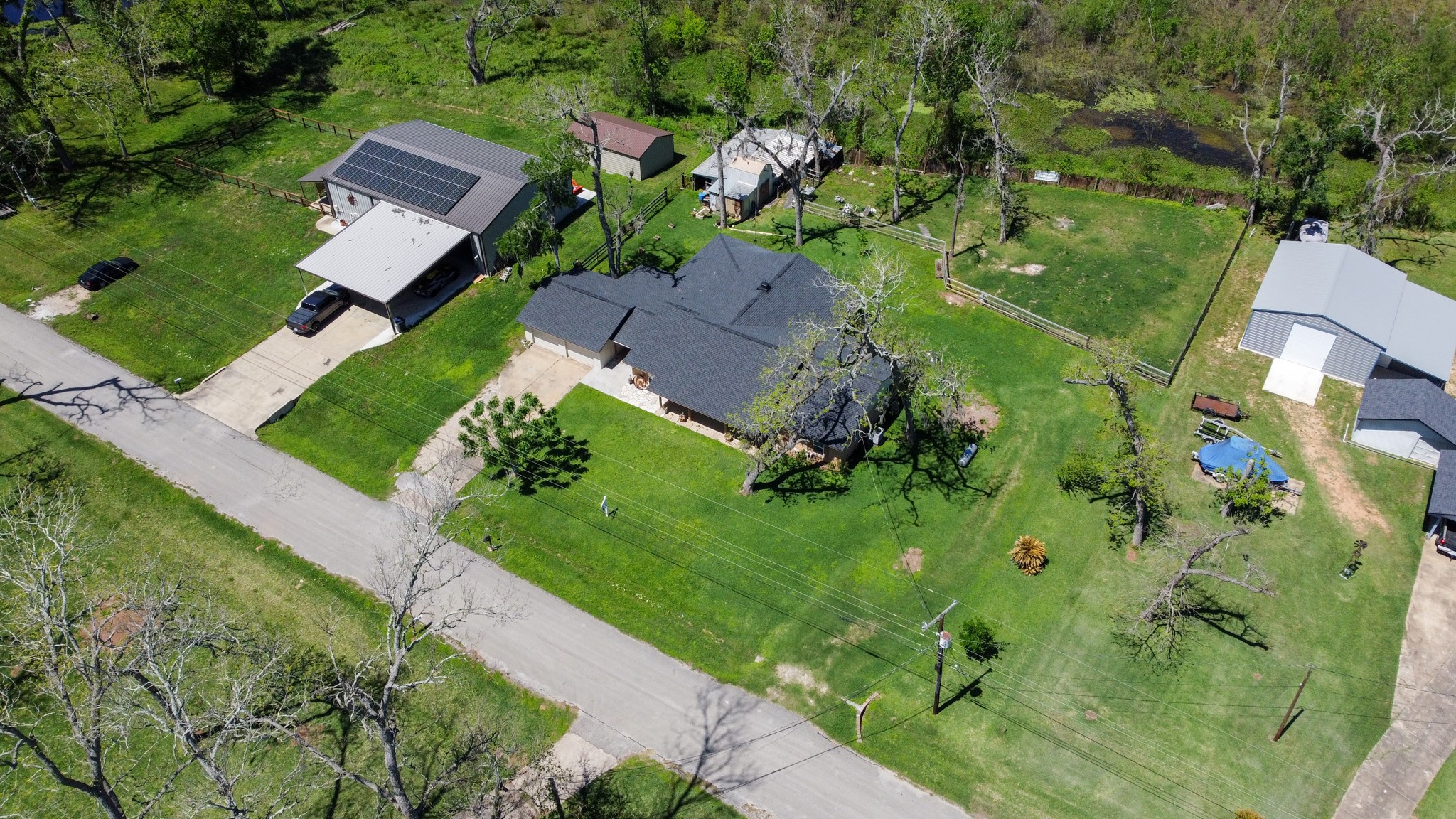 400 Pecan Estates Road, Unit C616R Angleton, TX 77515 - Photo 21 of 49 an aerial view of a house