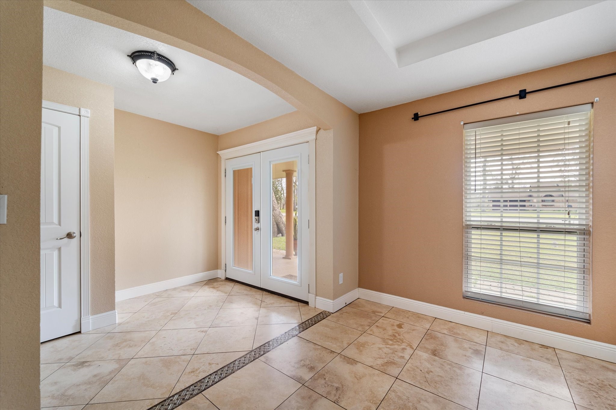 400 Pecan Estates Road, Unit C616R Angleton, TX 77515 - Photo 29 of 49 a view of an empty room with window and closet area