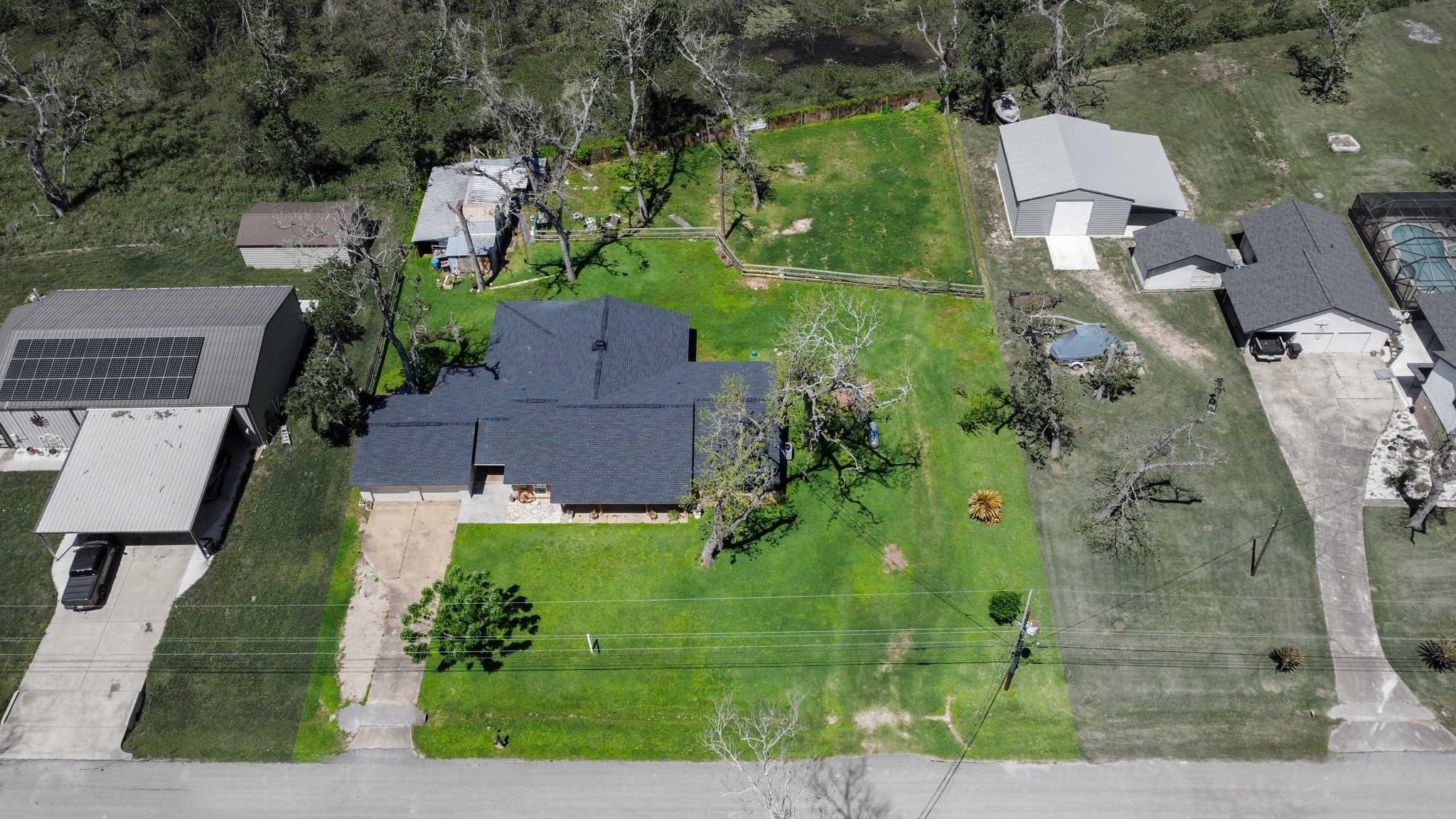 400 Pecan Estates Road, Unit C616R Angleton, TX 77515 - Photo 5 of 49 an aerial view of a house
