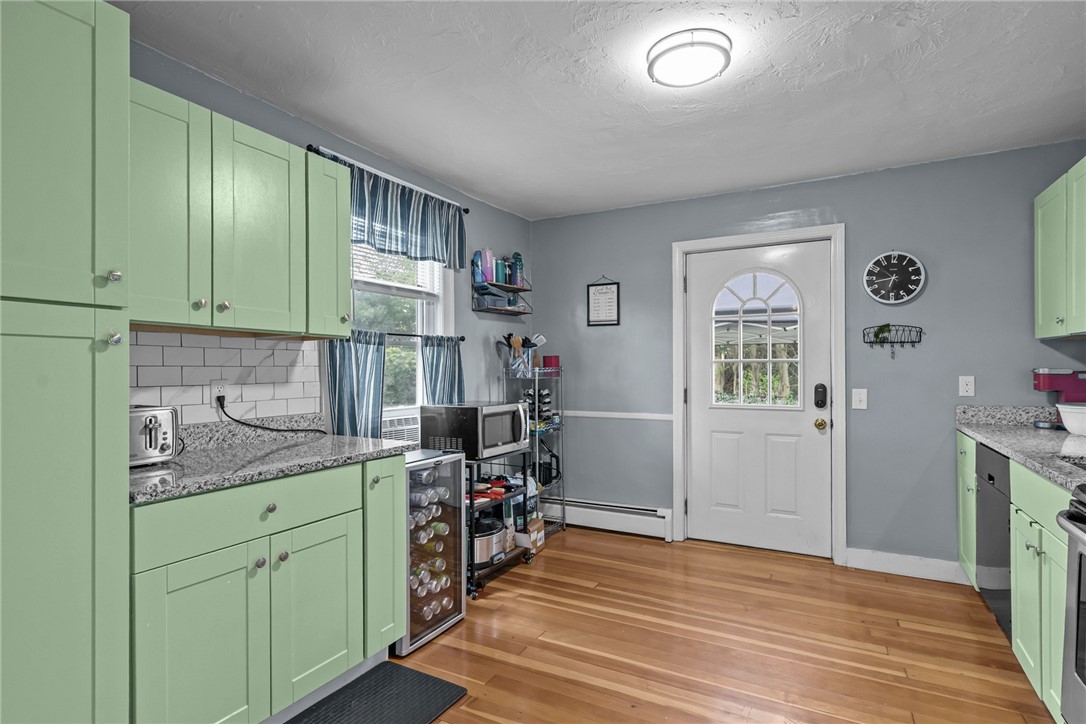 109 Cady Street Woonsocket, RI 02895 - Photo 14 of 40