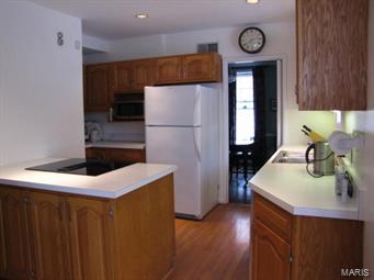 8514 Colonial Lane Ladue, MO 63124 - Photo 8 of 16