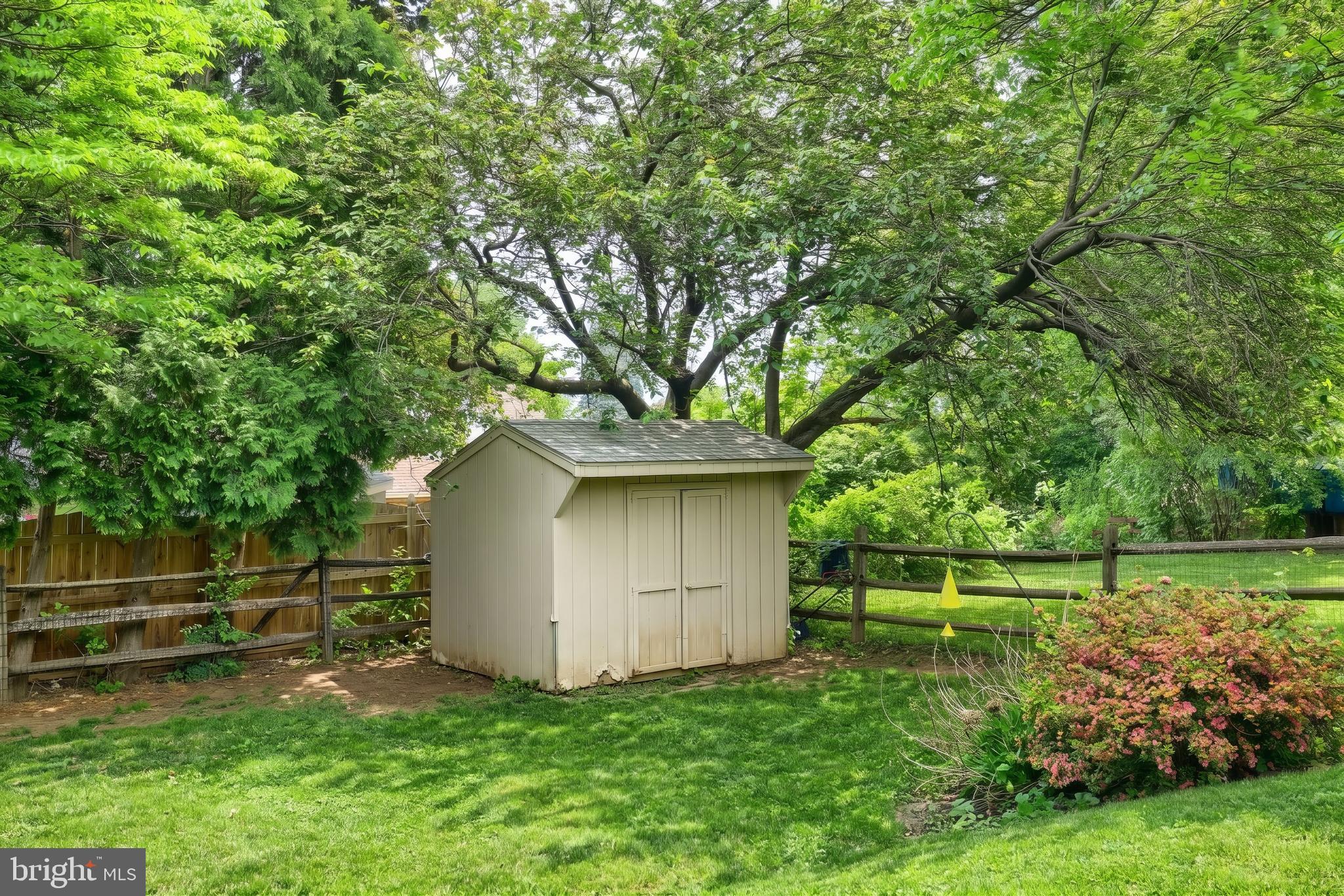 831 Rathton Road York, PA 17403 - Photo 6 of 34 Gallery Image 6