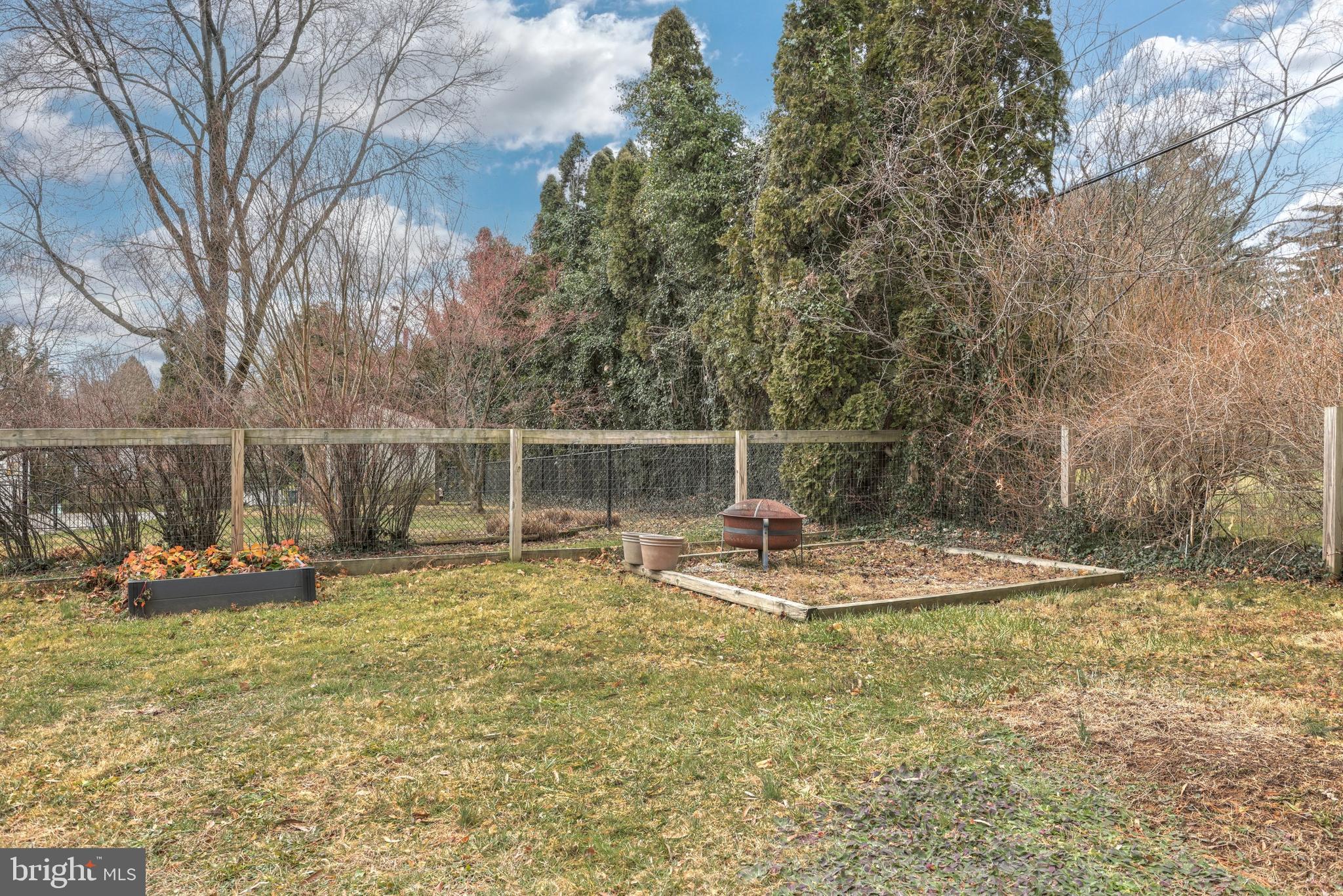405 Waters Road York, PA 17403 - Photo 33 of 33