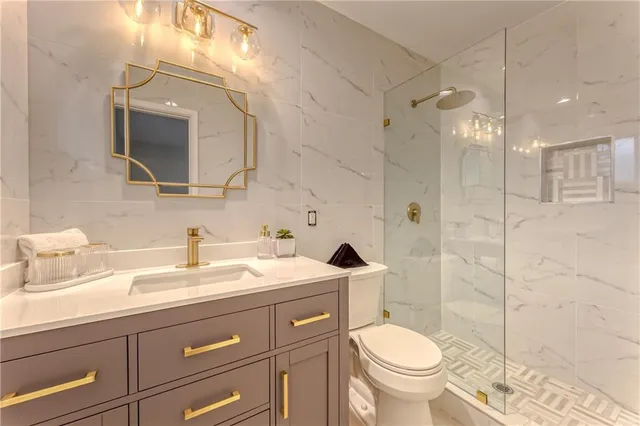 $9,995 | 1984 Sailfish Place, Pompano Beach, FL 33062