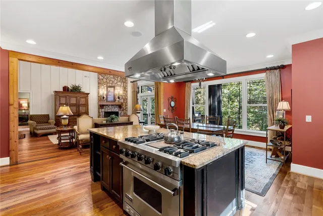 $1,599,000 | 853 Club House Drive, Sunset, SC 29685