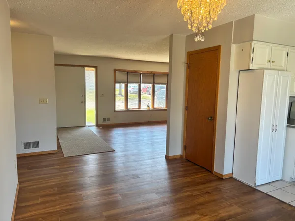 $321,900 | 114 Oak Ridge Road, Fairmont, MN 56031