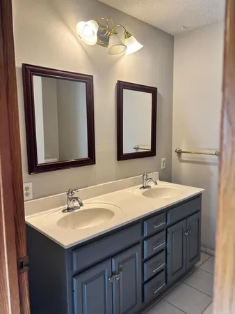 $321,900 | 114 Oak Ridge Road, Fairmont, MN 56031