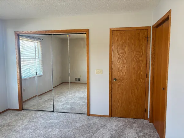 $321,900 | 114 Oak Ridge Road, Fairmont, MN 56031