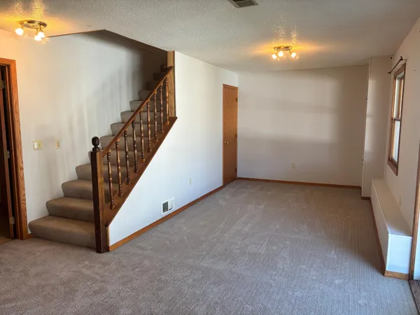 $321,900 | 114 Oak Ridge Road, Fairmont, MN 56031