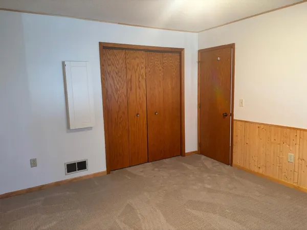 $321,900 | 114 Oak Ridge Road, Fairmont, MN 56031