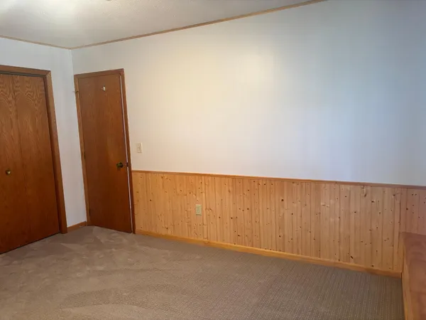 $321,900 | 114 Oak Ridge Road, Fairmont, MN 56031