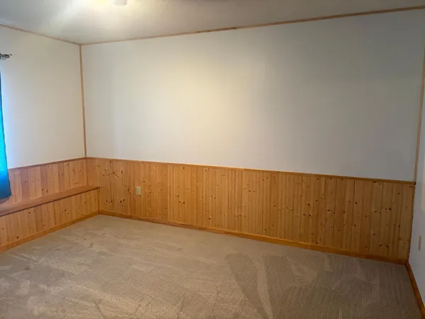 $321,900 | 114 Oak Ridge Road, Fairmont, MN 56031