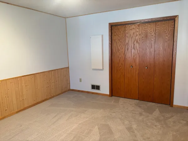 $321,900 | 114 Oak Ridge Road, Fairmont, MN 56031