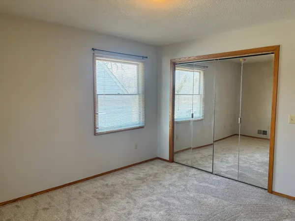 $321,900 | 114 Oak Ridge Road, Fairmont, MN 56031