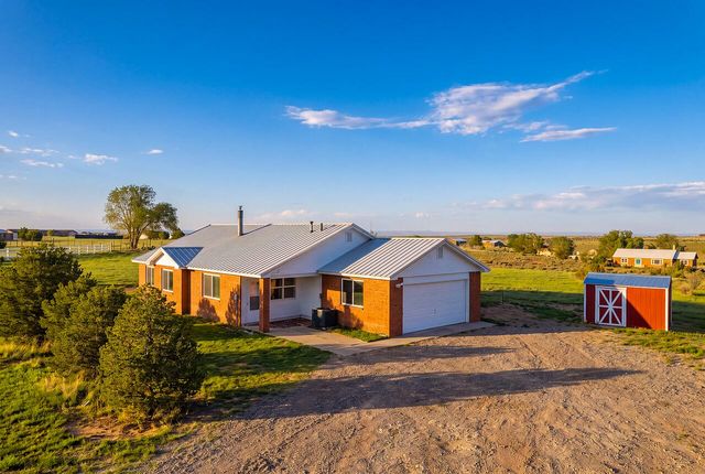 $335,000 | 4 Kestrel Court, Edgewood, NM 87015