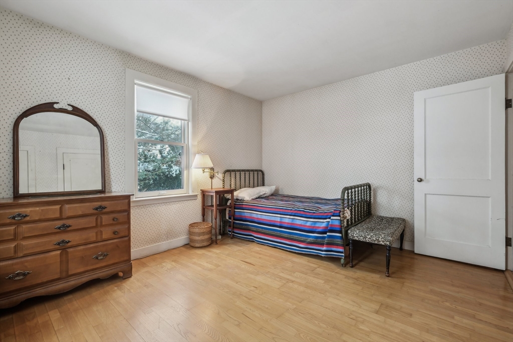 47 Florence Street Hudson, MA 01749 - Photo 14 of 42