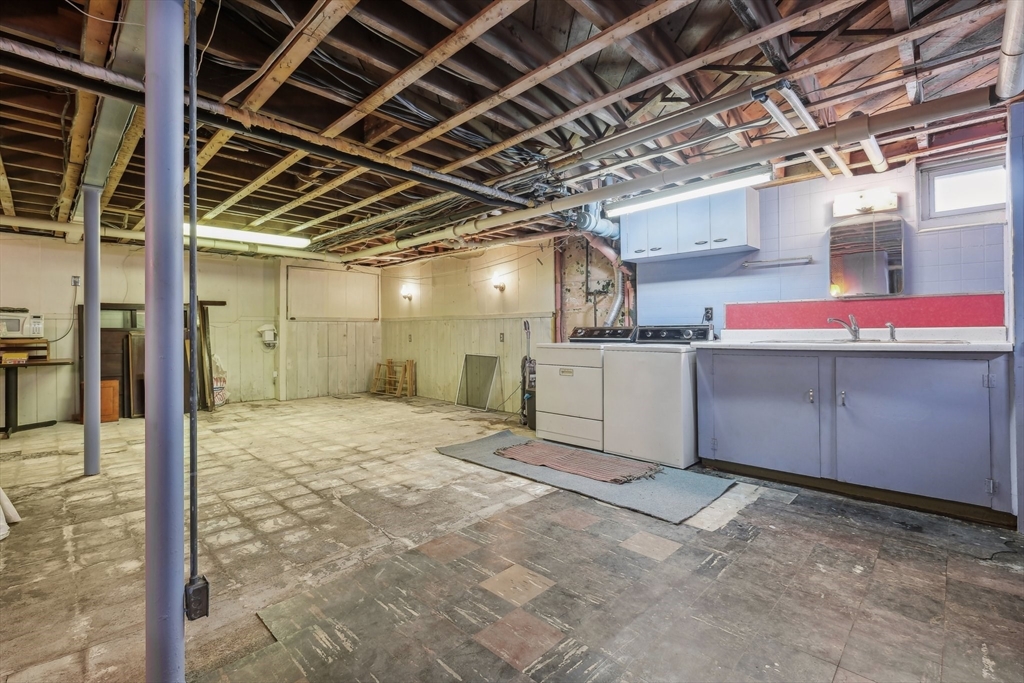 47 Florence Street Hudson, MA 01749 - Photo 31 of 42