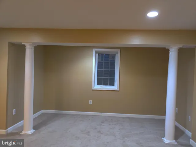 an empty room with a empty space