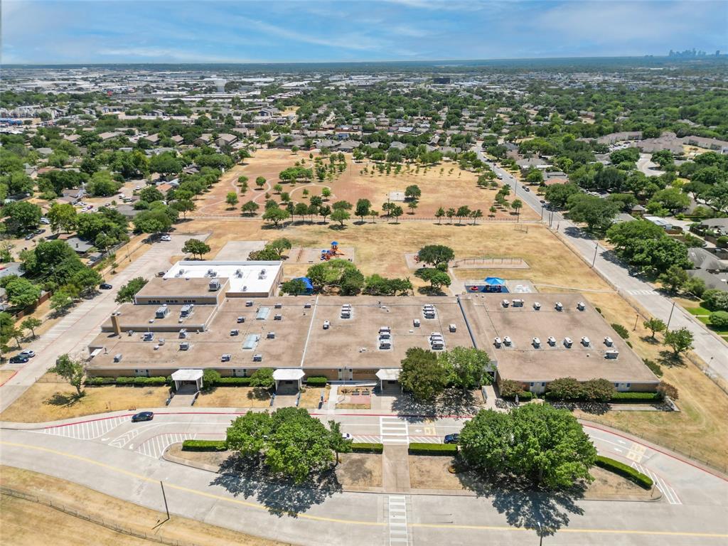 9815 Walnut Street, Unit 214 Dallas, TX 75243 - Photo 26 of 29 an aerial view of multiple house